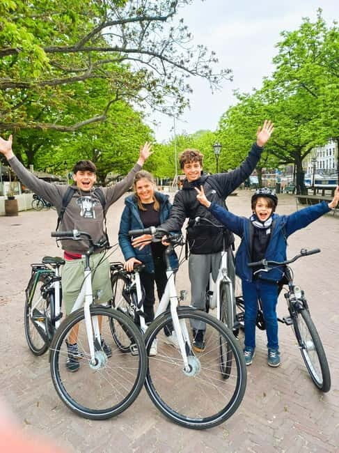 Amsterdam: Guided bike tour in French off the beaten track - The Sum Up