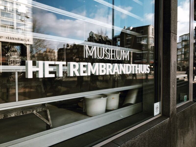 amsterdam-guided-city-walking-tour-and-rembrandt-house