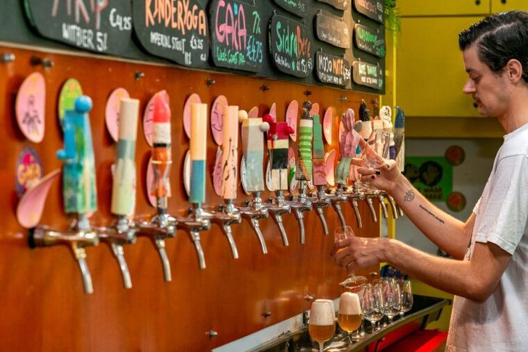 amsterdam-guided-craft-beer-brewery-bus-tour-with-tastings