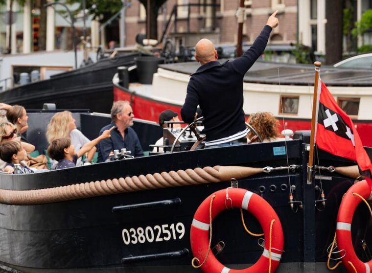 amsterdam-guided-open-boat-canal-cruise-including-1-drink