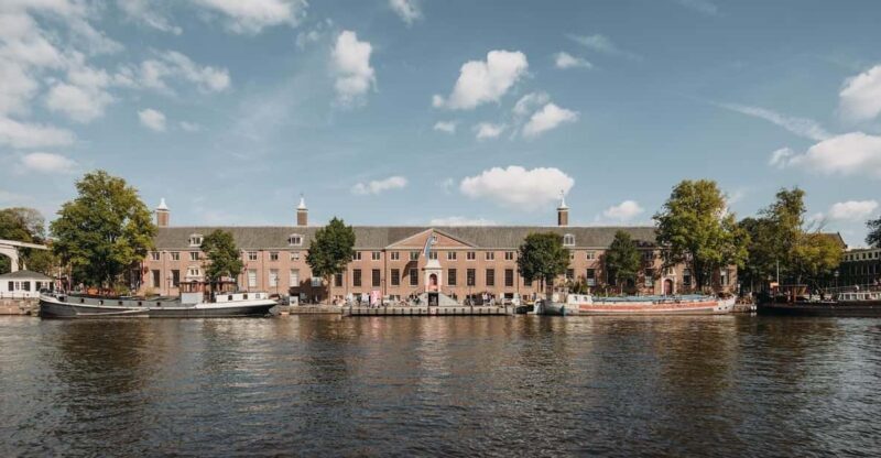 Amsterdam: H'ART Museum Entry Ticket - The Location and Building