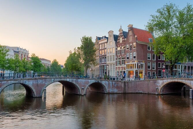 amsterdam-haunted-history-and-ghost-walking-tour