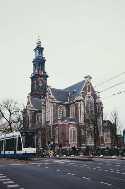 Amsterdam: Hidden Gems and Highlights in DE/EN/IT - The Value of This Tour