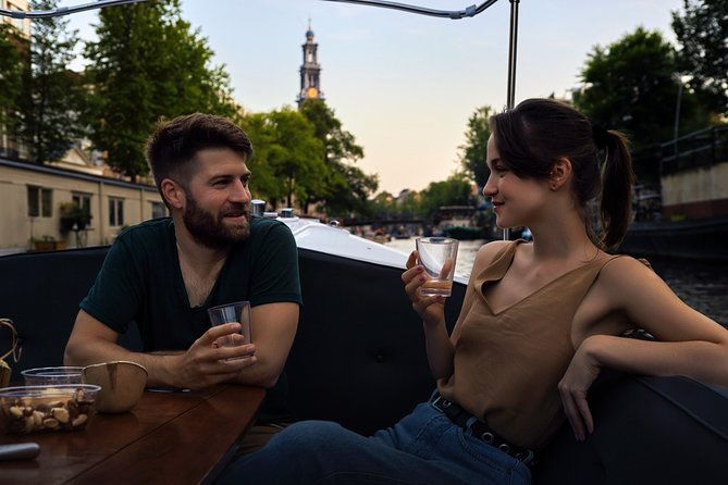 amsterdam-highlights-60-minute-canal-cruise