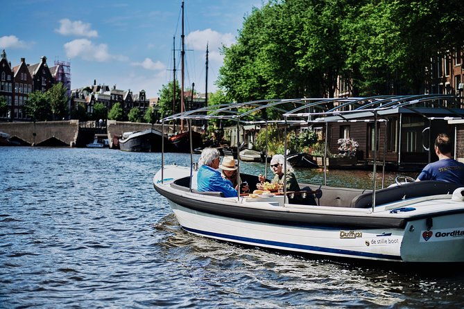 amsterdam-highlights-60-minute-canal-cruise