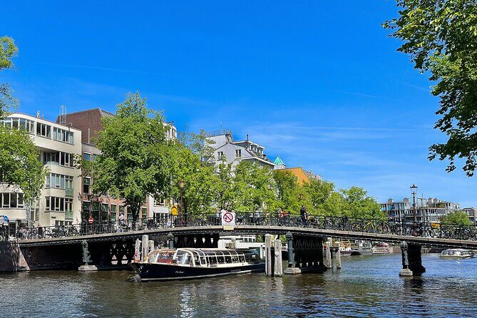 Amsterdam Highlights 75 Minutes Canal Cruise With Live Commentary - The Practical Details