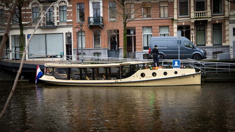 Amsterdam: Historic Virtual Reality Boat Tour - An In-Depth Look at the Amsterdam Virtual Reality Boat Tour