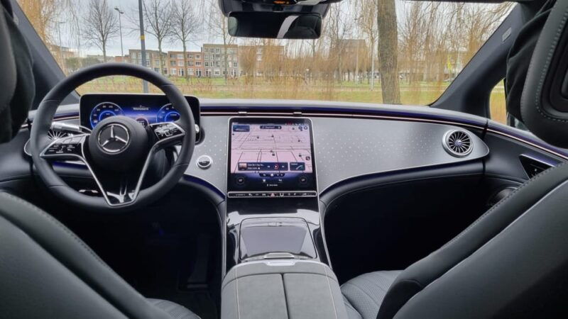 amsterdam-keukenhof-and-tulip-fields-private-day-trip