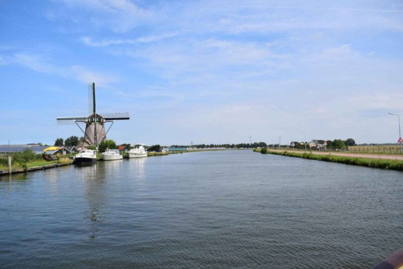 amsterdam-keukenhof-tulip-farm-full-day-tour-with-cruise