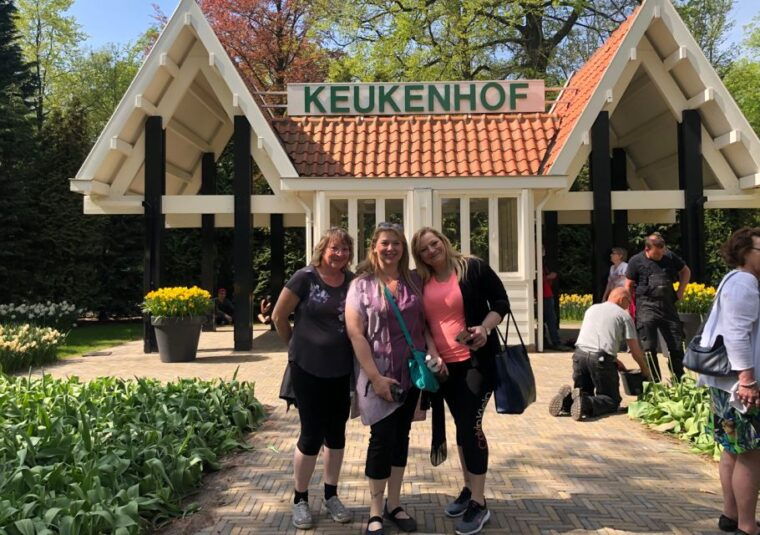 amsterdam-keukenhof-tulip-garden-and-giethoorn-experience