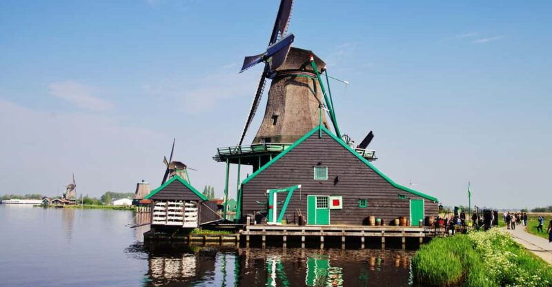amsterdam-keukenhof-zaanse-schans-and-rotterdam-day-tour