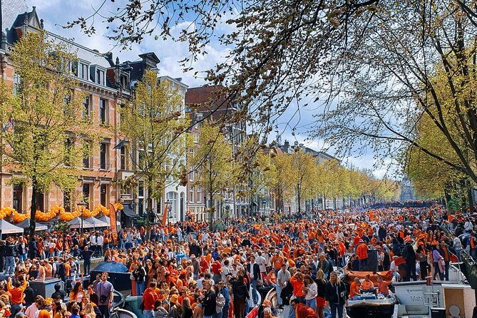 amsterdam-kings-day-boat-party-with-unlimited-drinks-2025