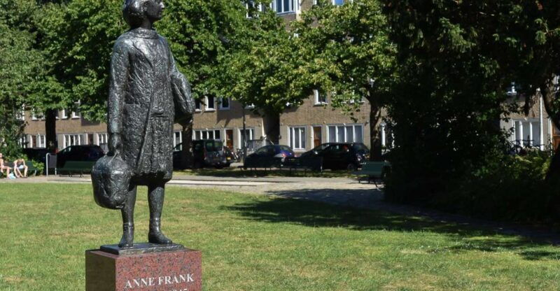 amsterdam-life-of-anne-frank-and-neighborhood-walking-tour