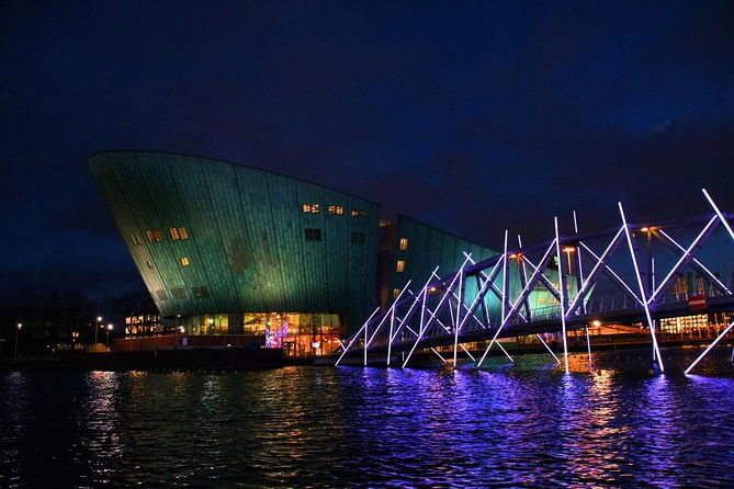 amsterdam-light-festival-cruise-with-unlimited-drinks-option