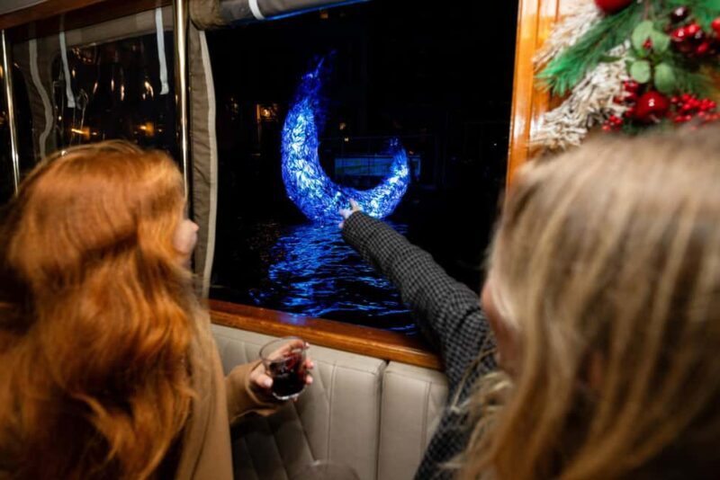 Amsterdam: Light Festival Heated Cruise w/ Hot Drinks & Bite - An In-Depth Look at the Experience
