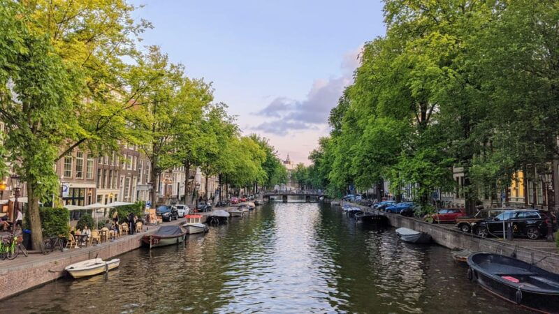 amsterdam-little-stories-guided-discovery-tour