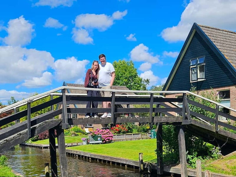 Amsterdam: Live GuideD Giethoorn Boat Tour & Cheese Platter - FAQ