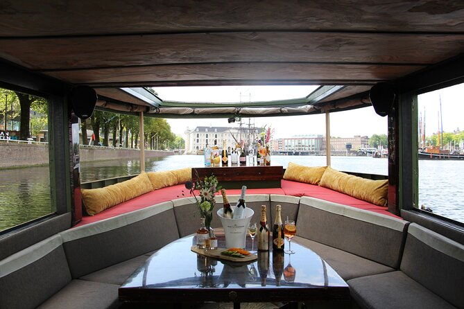 amsterdam-luxury-boat-cruise-including-beers-wines-cocktails