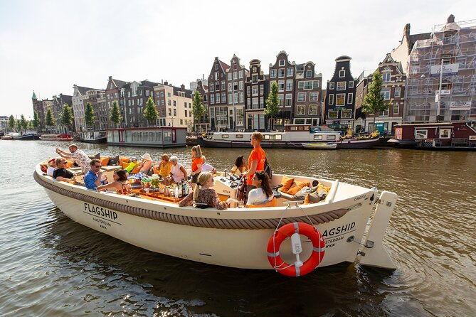 amsterdam-luxury-canal-cruise-unlimited-drinks-snacks-option