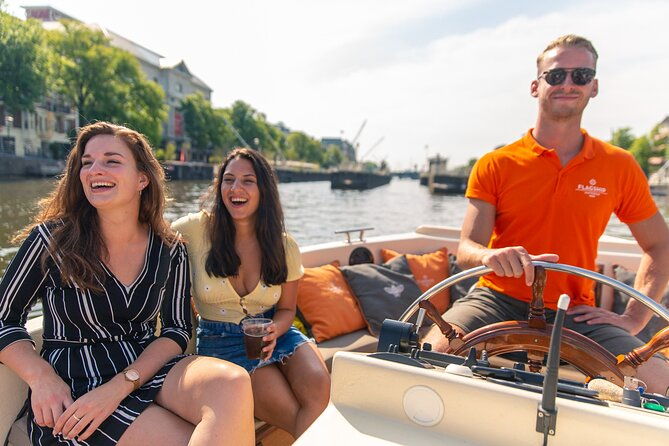 amsterdam-luxury-canal-cruise-unlimited-drinks-snacks-option