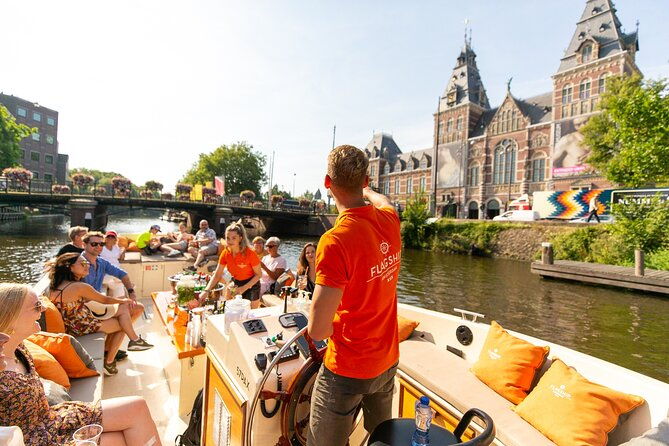 amsterdam-luxury-canal-cruise-unlimited-drinks-snacks-option
