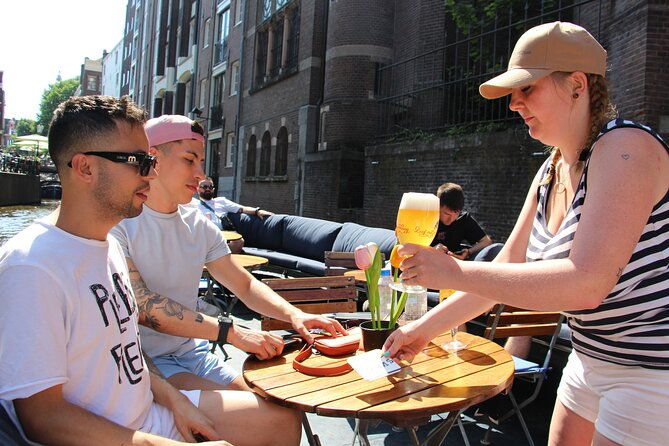 amsterdam-luxury-canal-cruise-with-onboard-bar