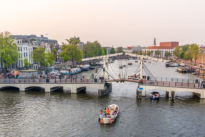 amsterdam-luxury-canal-cruise-with-unlimited-drinks-option