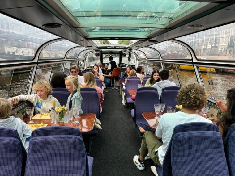 amsterdam-luxury-cheese-wine-canal-cruise