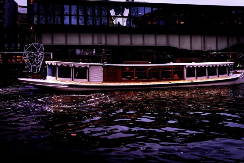Amsterdam: Luxury Light Festival Cruise with Drinks Option - In Summary