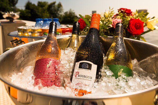 amsterdam-luxury-open-boat-canal-cruise-with-unlimited-drinks