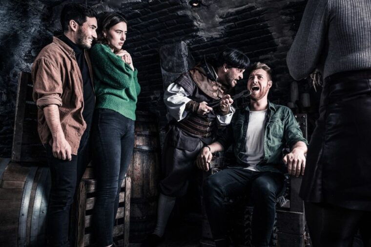 amsterdam-madame-tussauds-amsterdam-dungeon-combo-ticket