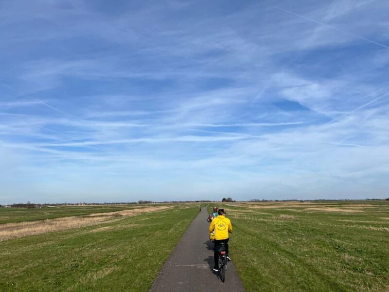 amsterdam-mikes-countryside-e-bike-tour-cheese-clogs