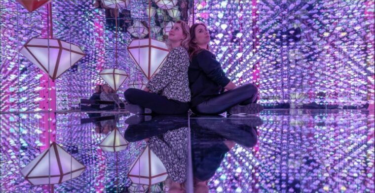 amsterdam-moco-museum-nightclubs-admission-combo-w-taxi