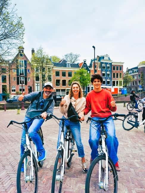 Amsterdam: Off the Beaten Path Bike Tour in French - Who Should Book This Tour?