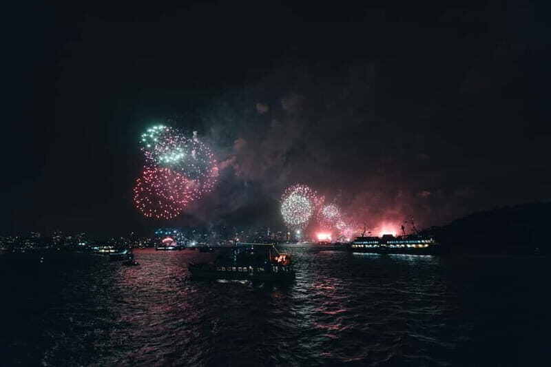 Amsterdam: Official SAIL Experience with Fireworks & Bubbles - Practical Tips and Considerations