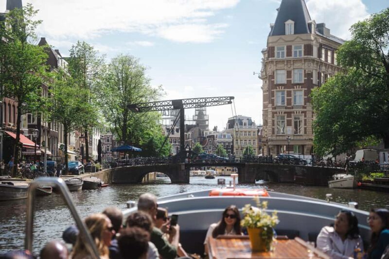 Amsterdam: Open Boat Canal Cruise (with Free Spritz Option) - The Experience’s Suitability and Who Will Love It