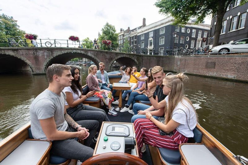 amsterdam-open-boat-tour-with-local-guide