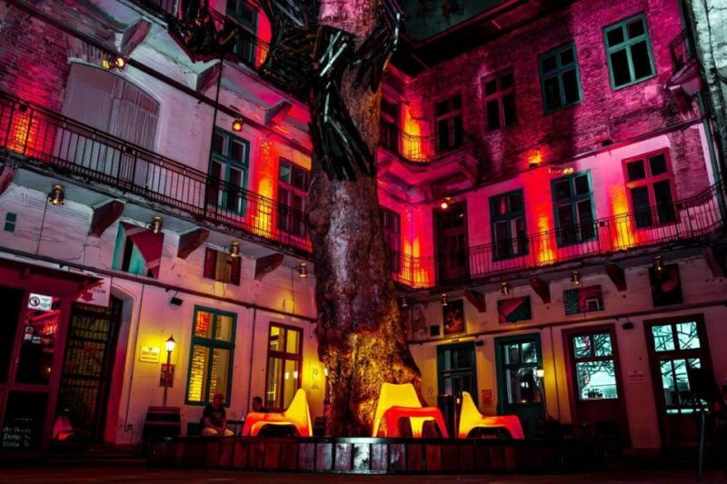amsterdam-original-pub-crawl-party-with-vip-entrance