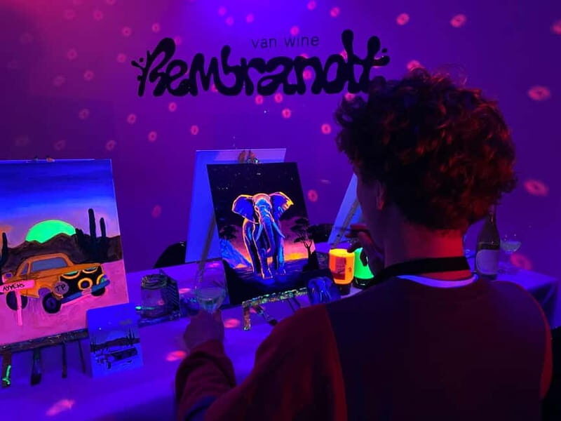 Amsterdam: Paint and Sip in the Dark at Rembrandt van Wine - What to Expect from the Paint & Sip in the Dark Experience