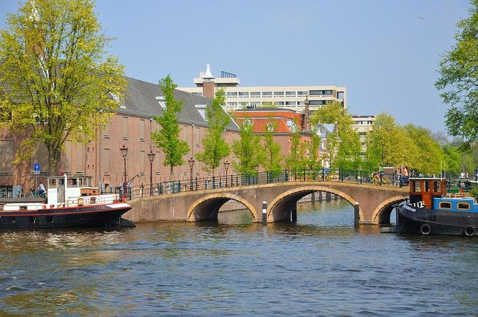 amsterdam-private-boat-trip-with-pizza-and-unlimited-drinks