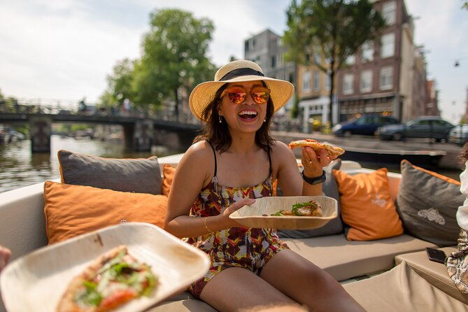 amsterdam-private-boat-trip-with-pizza-and-unlimited-drinks