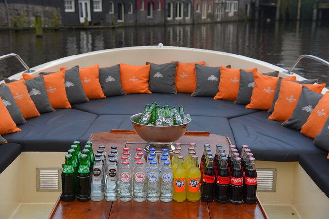 amsterdam-private-boat-trip-with-skipper-burger-and-beers