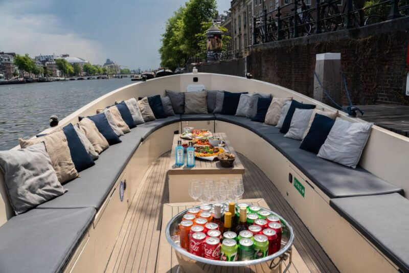 amsterdam-private-canal-booze-cruise-with-unlimited-drinks