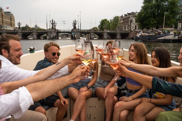 amsterdam-private-canal-booze-cruise-with-unlimited-drinks
