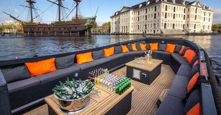amsterdam-private-cruise-with-drinks-optional-snacks