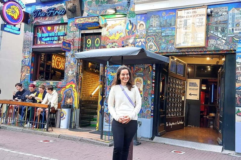 Amsterdam: Private Tour with Local Guide (French or English) - Canal Views and Hidden Gems