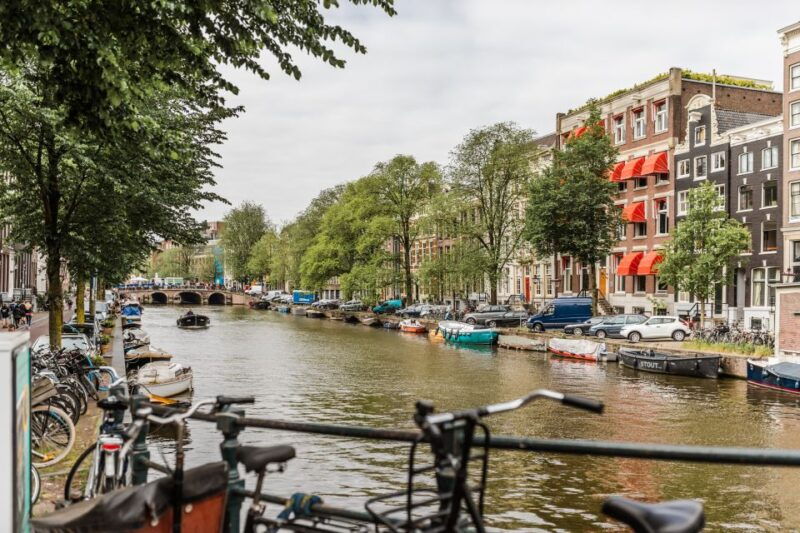amsterdam-private-walking-tour-of-jordaan-de-9-straatjes