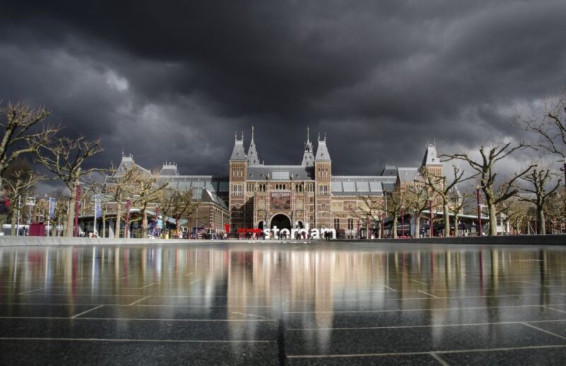 Amsterdam: Private Walking Tour with a Local - Who Is This Tour Best Suited For?