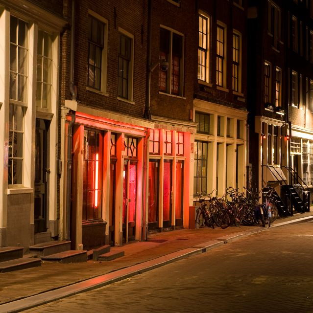 amsterdam-red-light-district-and-coffeeshop-tour