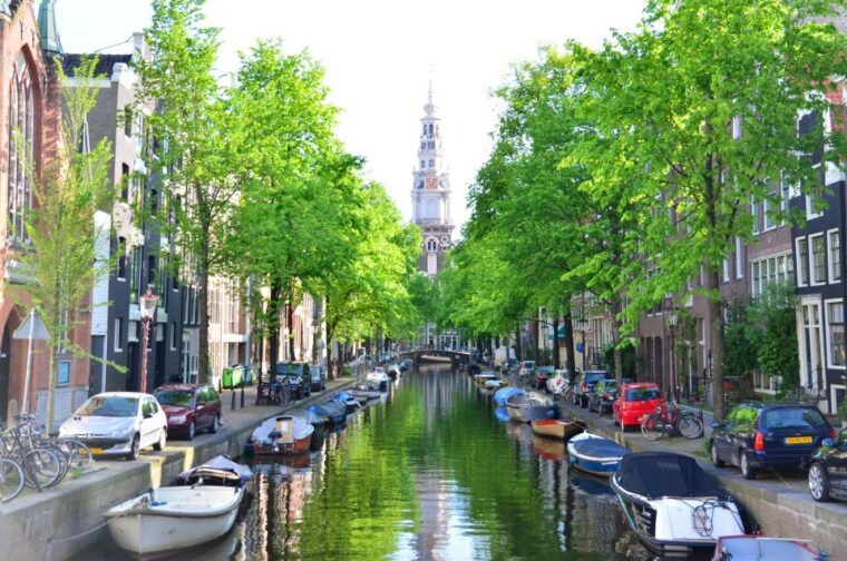 amsterdam-red-light-district-and-old-town-walking-tour